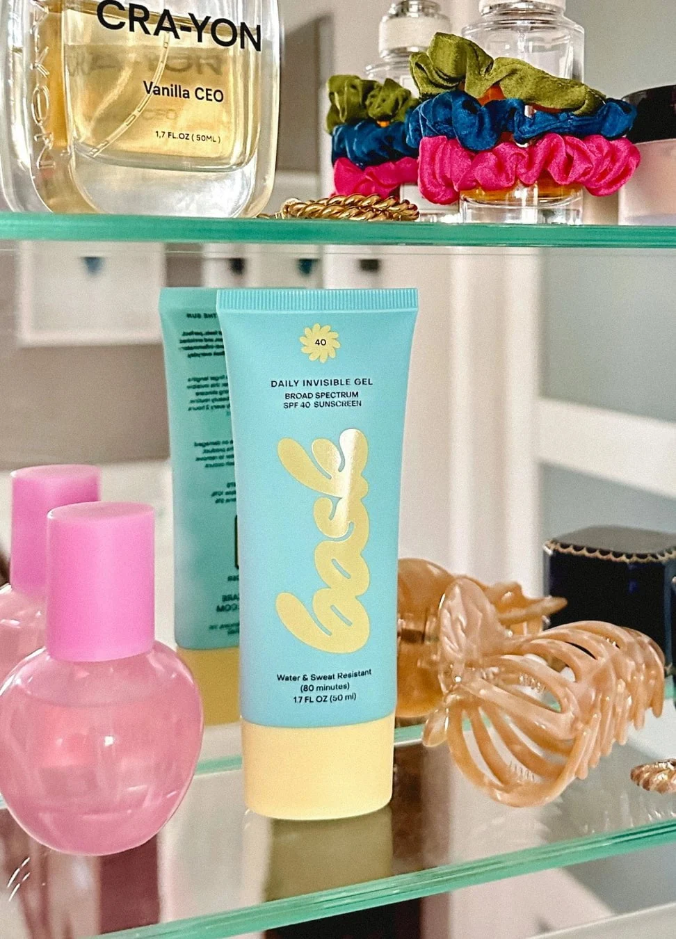 Daily Invisible Gel Sunscreen 40 SPF - Image 3