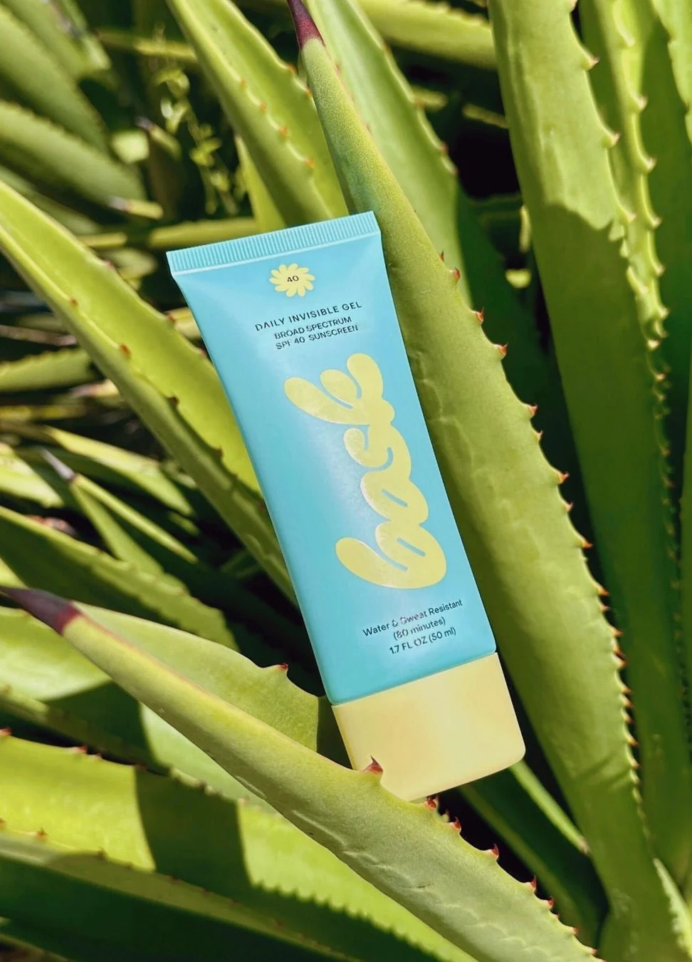 Daily Invisible Gel Sunscreen 40 SPF - Image 5
