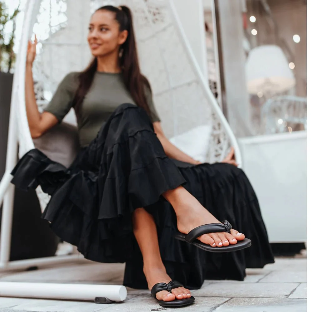 Gisel in Noir - Image 2