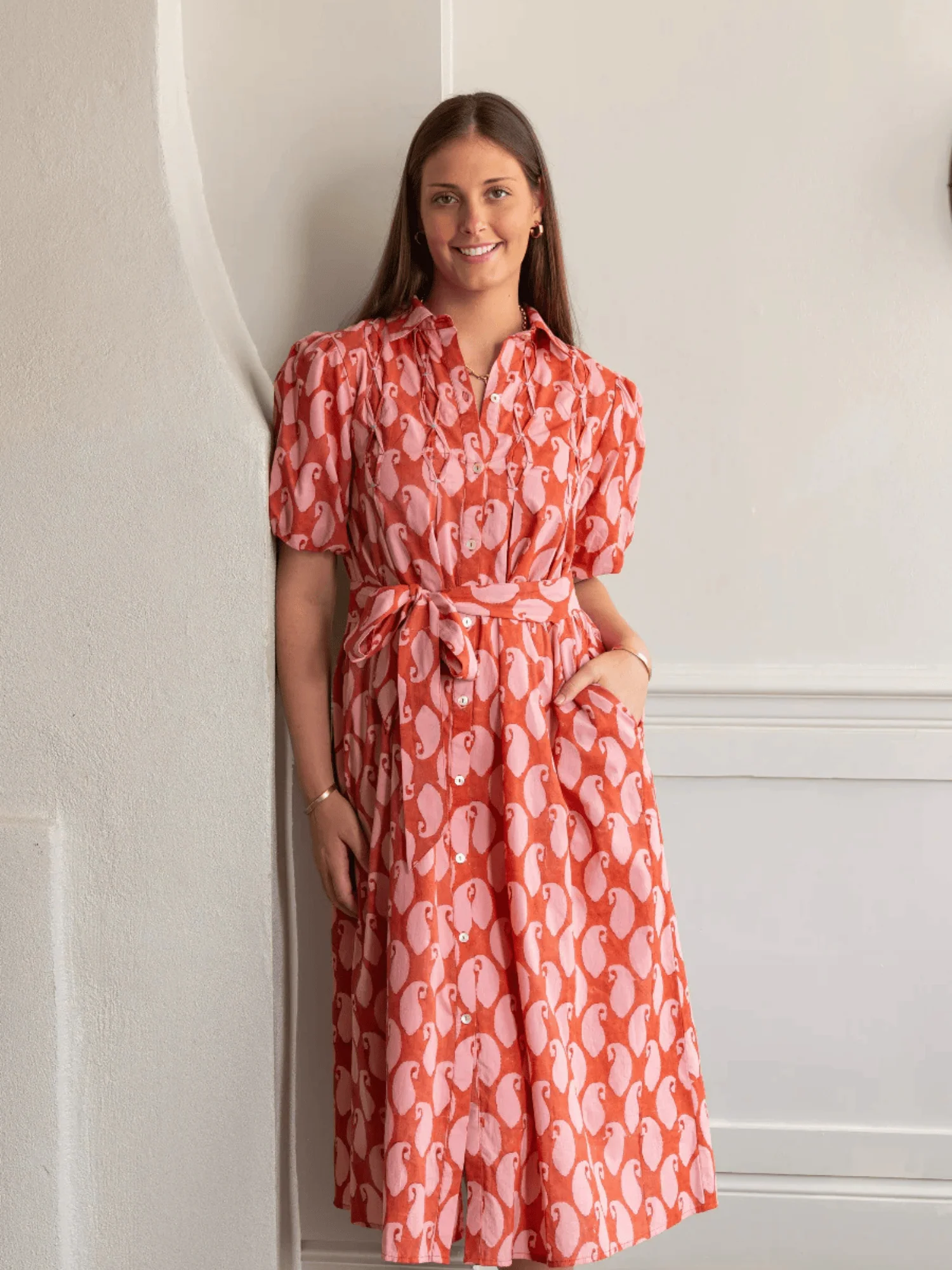Lizzie Midi Dress in Brandied Apricot & Ginger Blockprint - Image 2