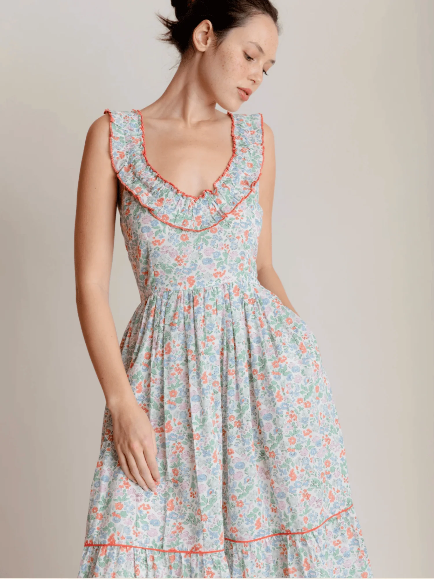 Maeve Dress in Vintage Fleures - Image 2