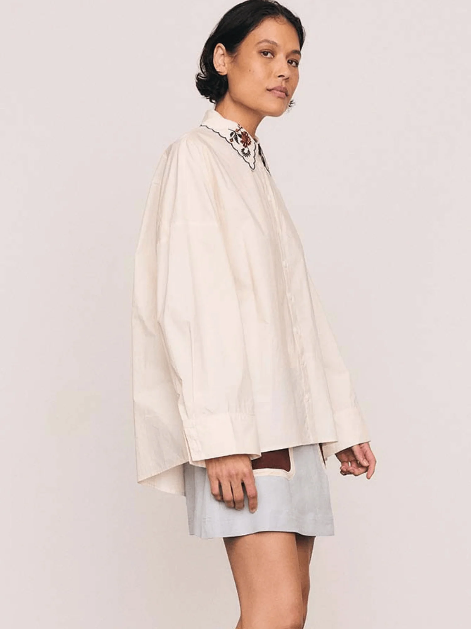 Embroidered Collar Cotton Shirt in Cream - Image 3