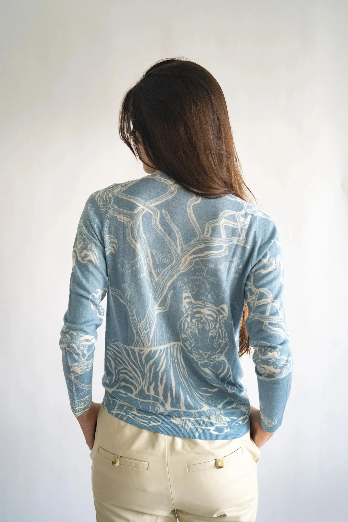 Safari Light Blue Cashmere Sweater - Image 3