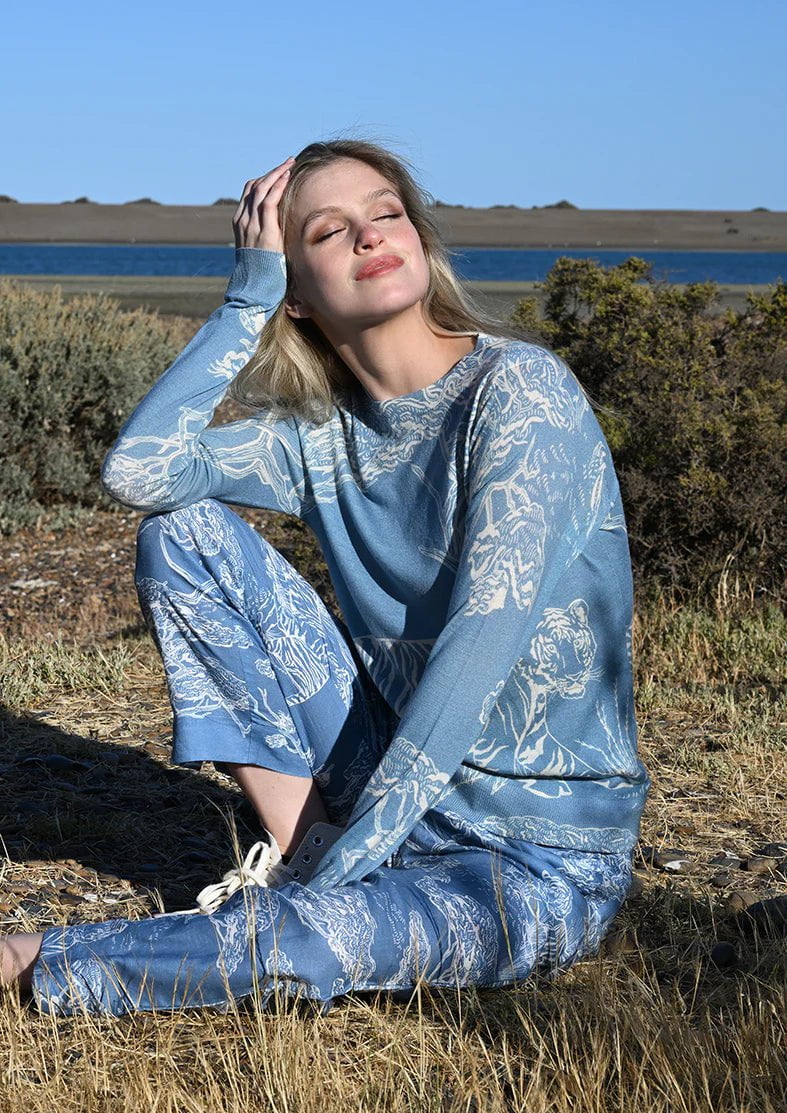 Safari Light Blue Cashmere Sweater - Image 4