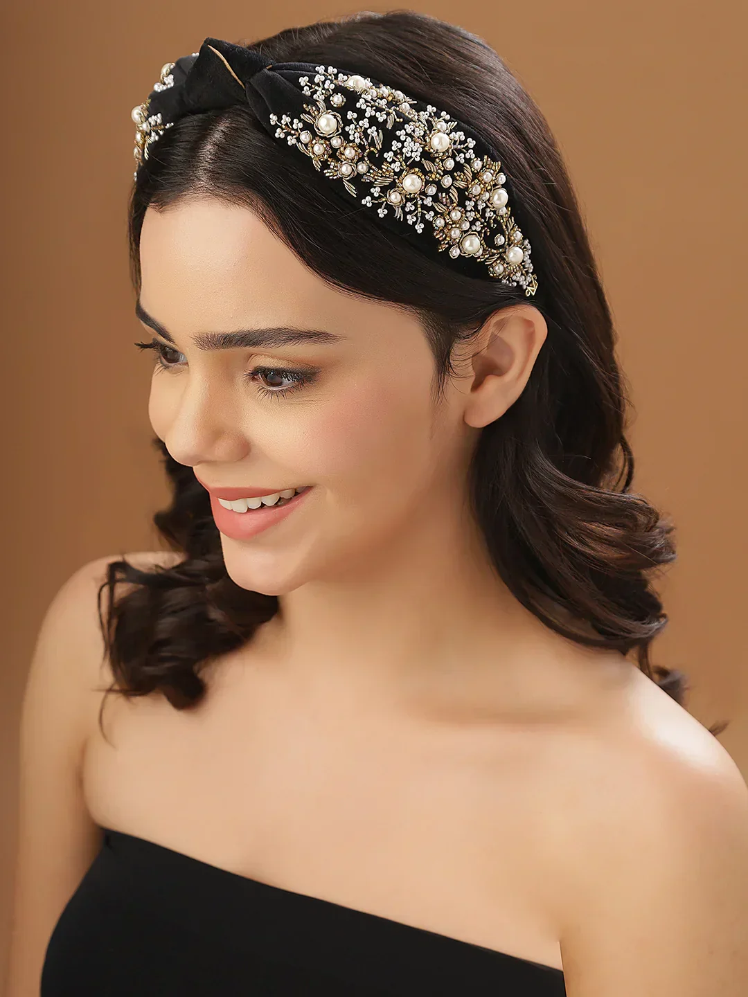 The Aurora Luxe-Black & Gold Headband - Image 3