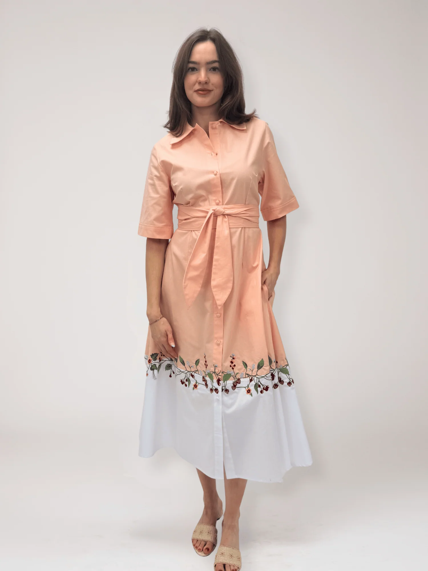 The Kosem Dress in Peach White