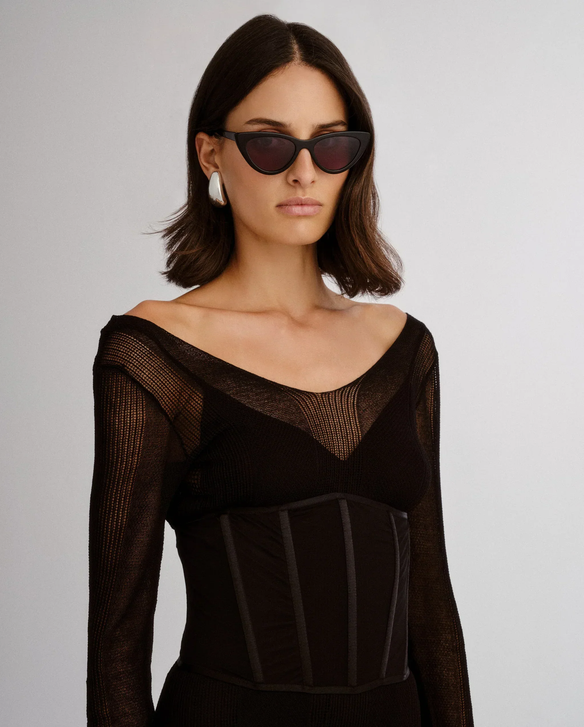 The Leui in Black - Image 6