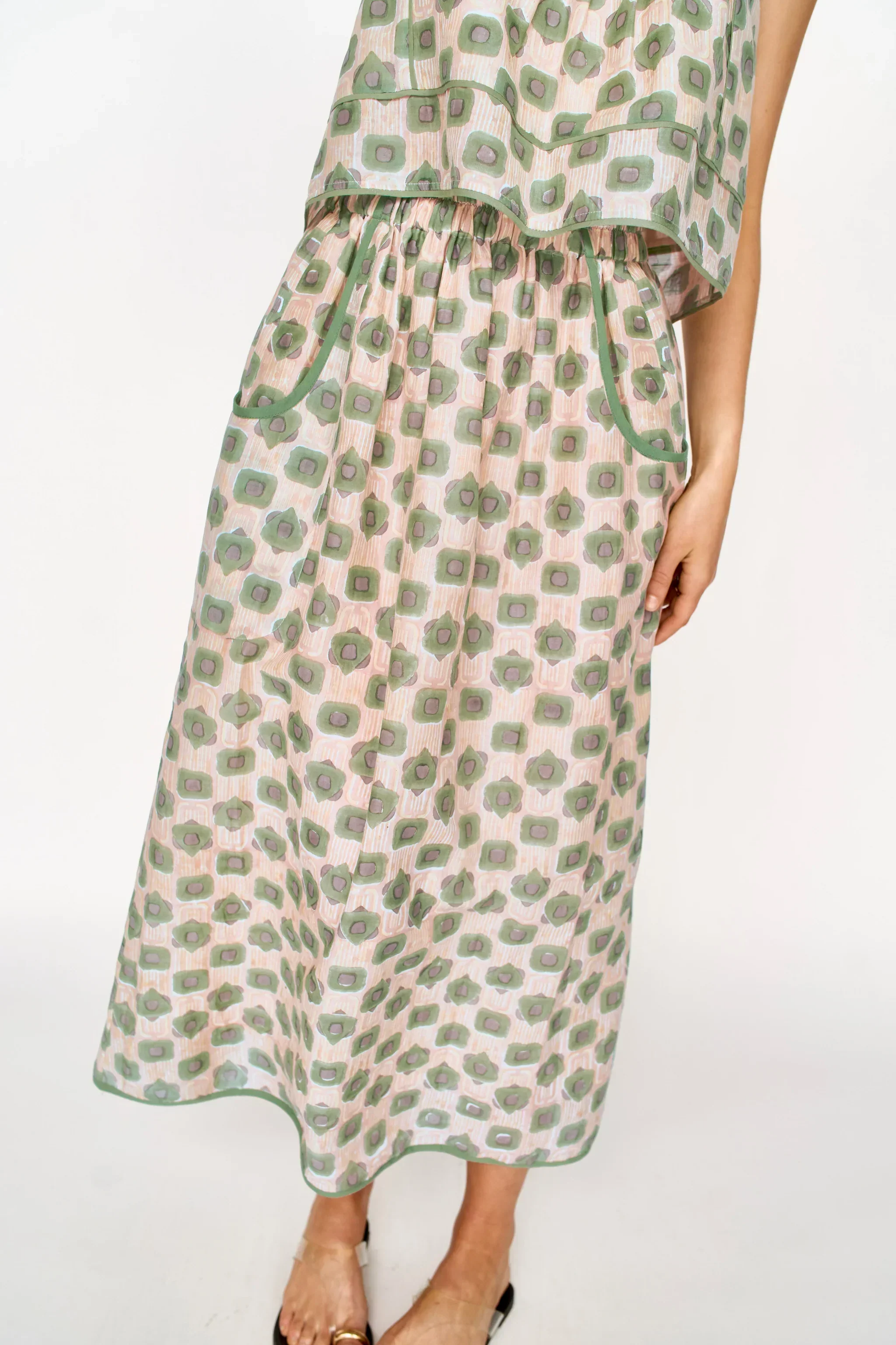 Verona Skirt in Petite Stony Coeur - Image 2