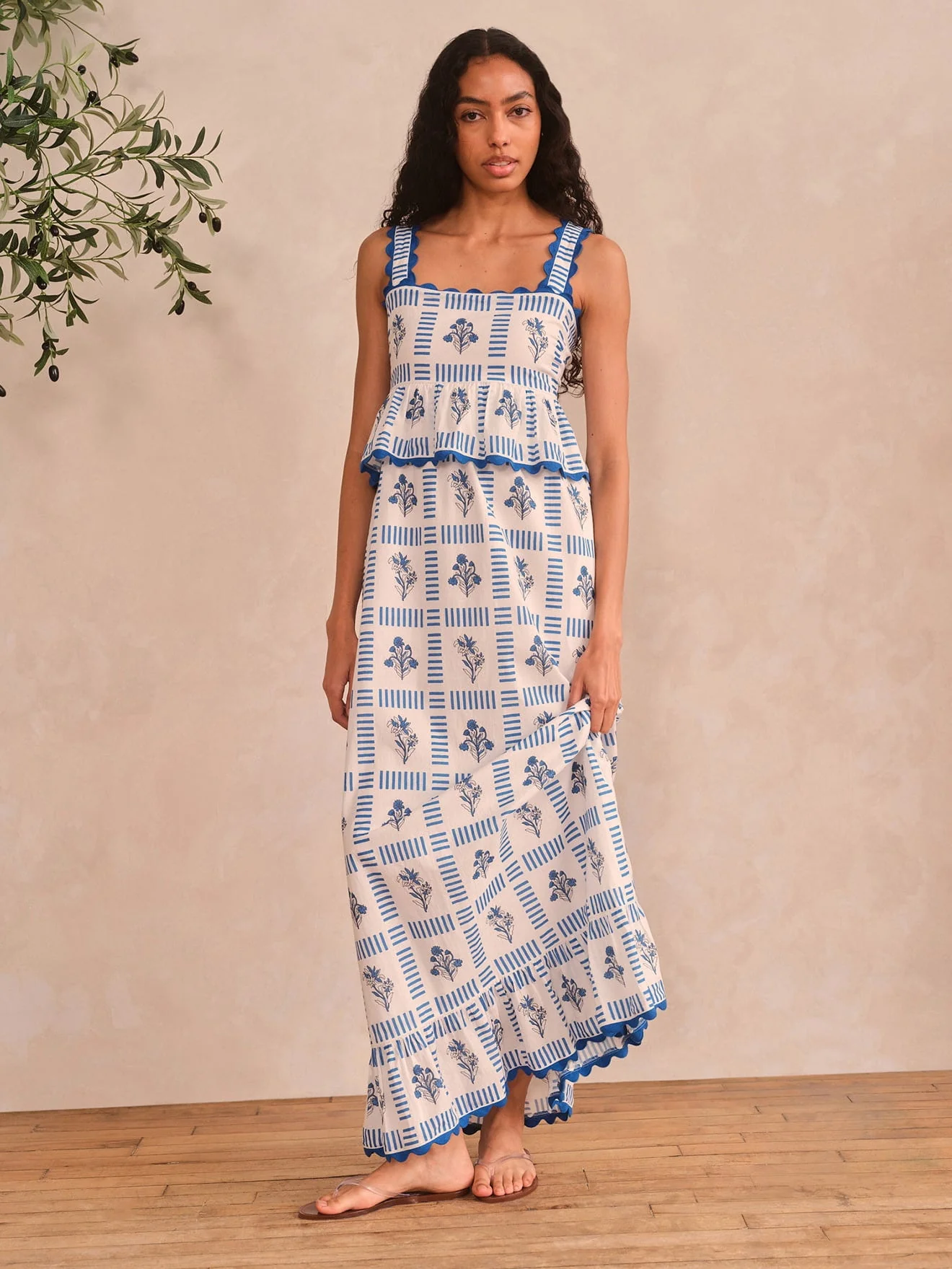 Vonda Grid Floral Block Print Midi Dress